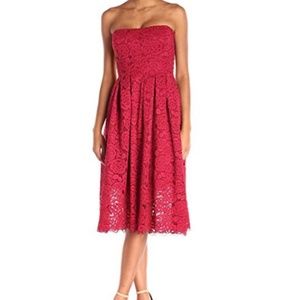 Vera Wang Women's Lace Strapless Dress